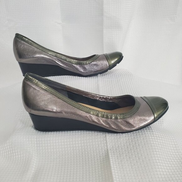 Cole Haan Nike Air Size 11 11M Pumps Wedge Round Patent Cap Toe Silver Green - Picture 3 of 13